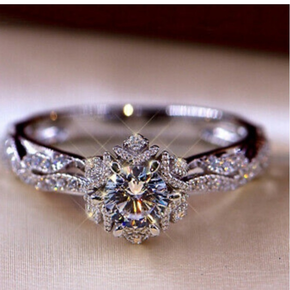 NEW 925 Sterling Silver Wedding Ring - Picture 3 of 9